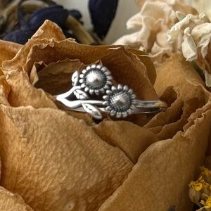 Sterling Silver Sunflower Ring